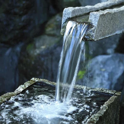 豊滝竜神の水